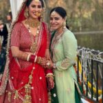 Sumona Chakravarti Instagram - Love is Stronger than you imagine. Keep fighting for this magical feeling. Couldn’t be happier for the two of u. Congratulations Mentals. Mr & Mrs, finally! 🧿 I love u @vikrantmassey @sheetalthakur ♥️♥️♥️ Officially my choti bahu now 🥰 Shahtalai, Distt. Bilaspur, HP