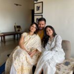Sumona Chakravarti Instagram - Ganpati Bappa Morya! 🌼🌸🌼🌸 #MyVibeMyTribe #friendshipgoals ♥️♥️