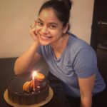 Sumona Chakravarti Instagram - What if all you have is you? And what if, that is enough? L. Lewis #birthdaygirl #birthdaymusing #lockdownbirthday #Happy32🎈 🤓