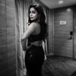 Sumona Chakravarti Instagram - 'Cause everyone hurts Everyone cries Everyone tells each other all kinds of lies Everyone falls Everybody dreams and doubts Got to keep dancing when the lights go out.. 🎵Everyday Life, Coldplay🎵