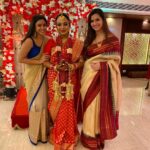 Sumona Chakravarti Instagram - Crazy Kolkata weekend it was.. From shaadi to reunions.. reliving old “ITC” days... how time flies! Heartiest congratulations Teji & Shreya 💜🥂💜