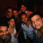 Sumona Chakravarti Instagram - Crazy Kolkata weekend it was.. From shaadi to reunions.. reliving old “ITC” days... how time flies! Heartiest congratulations Teji & Shreya 💜🥂💜