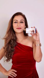 Sunayana Fozdar Instagram - When I have a big shoot, I need an extra boost of confidence. How you ask? By switching to Bausch+Lomb Soflens contact lenses. 

You too can make your dreams come true by choosing these super comfortable contact lenses. Just – POP, WEAR & BLINK.🥰

See better, live better.

#SwitchToConfidence #ConfidencewithSoflens #Soflens #EyeCareWithBauschandLomb #SwitchonConfidence #BauschandLomb #SeeBetteLiveBetter

Please consult your eye care professional for further details. Always maintain proper hygiene when handling contact lenses.

*Data Source: 1. Hansa Consumer Attitude Report, 2015. As per LBN Brand Shares of Contact Lenses: % Value 2016-2019, Contact Lenses and Solutions in India, Euromonitor international Report, August 2020