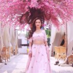 Sunayana Fozdar Instagram - Yun Shabnaami Pehli Nahi Thi Chandni ✨ Princess Feels with this Pastel Pink Lehenga @littleens_official . . . . 🎥 @girish_rajput_photography Outfit - @littleens_official Jewellery- @attrangi_designs Mua - @ansarireshma_makeup Hair - @munirashaikh8083 📍 - @truetrammtrunk X @iampuneetgidwani Team - @greenlight__media #weddingoutfitideas #pastellehenga #pastelthemewedding #pinklehenga #weddingoutfitideas