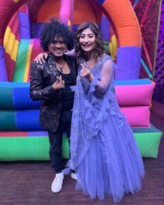 Sunita Gogoi Instagram - Don’t miss to Watch the Finale 
Cook with Comali 3 pm @vijaytelevision 
 A beautiful Journey of all Emotions 
🛑Few pictures are yet to post as only 10 pics In one post😥

A big Thankyou to my Iron Lady for giving dis opportunity 
Love u mam @ravoofa.h.k 

Thankyou @parthiv.mani for guiding me through out d show 🕺
Thankyou @mediamasons 

Outfit @styl_chennai 
Hair @krishna_hairstylist 

#Finale #family