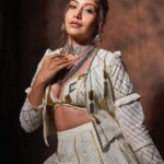 Surbhi Chandna Instagram - 🪔 Outfit @gulabobyabusandeep @abujanisandeepkhosla Stylist @stylebysugandhasood Jewels @shivannishiralli