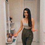 Surbhi Jyoti Instagram - Born to pose🥳 . . . . . . . . . . . #trending #trendingreels #instagramreels #trendingaudio #funnyreels #reels #friends #funnydialogue