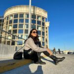 Surbhi Jyoti Instagram - Cover me in sunshine ✨ . . . . . . . #wintersun