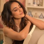 Surbhi Jyoti Instagram - Click Click Click Click ... Ok Done.... @deepak_das_photography @tanyamakeoverofficial
