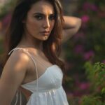 Surbhi Jyoti Instagram - No frowning please 🫥 . . . . . . . 📸 @deepak_das_photography 💄 @tanyamakeoverofficial