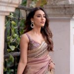 Surbhi Jyoti Instagram - 🦄🦄 . . . . . . . . . Saree @banarasi_baithak Clicked by @deepak_das_photography HMU @tanyamakeoverofficial Earrings @houseofjskjewels