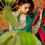Surbhi Jyoti Instagram - 🌿🌿 . . . . Wearing @drzya_ridhisuri MUA @fab_beauty___ Clicked by @horilhumad Earrings @illuminate_shine_everyday Special love @gulenaghmakhan Hair @sidandpiyu