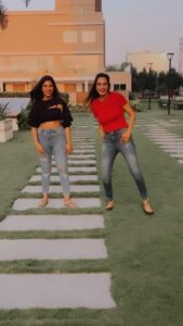 Sureka Instagram - 🤷🏻‍♀️❤️
