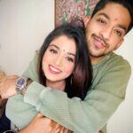 Tanvi Dogra Instagram - When you have an off on Rakhi ❤️ Happy Rakhi to all the brothers and sisters 😁 #rakhshabandhan #2020 @co0l_yammy 🤗