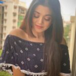 Tanvi Dogra Instagram - Her shy eyes hide calmness of a sunset...🍁