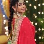 Tanvi Dogra Instagram - Happy Lohri 🔥 Beginning of a prosperous year 😇 Being a Punjabi I miss celebrating Lohri in Mumbai but i am privileged to enjoy it in the Lohri Sequence in Parineetii ❤️ . . . #lohri #lohri2023 #lohricelebration #panjabi #punjban #happy #parineetii #lohrisequence