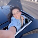 Tanya Sharma Instagram - POV - you’re attending your first live concert ❤️‍🔥 Excited . happy . Energy. Vibe . #reels #reelsinstagram #reelitfeelit #reelsviral #explore #trendingreels #trending #postmalone #concert #tanyasharma