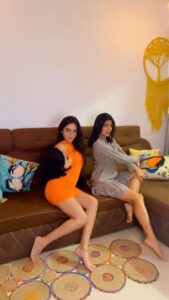 Tanya Sharma Instagram - Aapko Kya ? 🌝 @officialkanikamann 
.
.
.#reels #reelsvideo #reelsinstagram #reelitfeelit #trendsetter #trending #kanikamann #tanyasharma