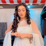 Tanya Sharma Instagram - Dil aglee mahine lelungi 😌🙄 . . #reels #reelsinstagram #humour #trendingreels #trendsetter #reelitfeelit #tanyasharma