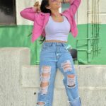 Tanya Sharma Instagram - Do my hair and put my makeup on 🤷🏻‍♀️ . . Sunday funday 🌈 #sunday #tanyasharma #instagram #instagood #explorepage #nike #pink