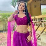 Tanya Sharma Instagram - छाया हैं यूं तेरा सुरूर जिस रंग कहे रंग जाऊं मैं. 🤍 . . #tanyasharma #trending #viral #instagram #love #explorepage #explore #instagood #fashion #india #trend #instadaily #music #style #trendingnow #reels #photooftheday #bhfyp #instagood #ssk2