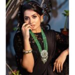 Teju Ashwini Instagram - The magic of black 🖤 Team : @studio149 . @salomirdiamond . @mspinkpantherjewel . @zerogravityphotography #Tejuashwini