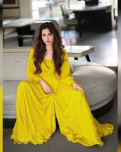 Teju Ashwini Instagram - So in love with this beautiful outfit from @studio149 my all time fav ❤️☀️ 

Shot by : @sathyaphotography3 
Ring : @mspinkpantherjewel 
Earrings : @thegarnet.in 

#tejuashwini