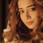 Tina Datta Instagram - Here to shine… Like never before! 2023 is going to be magical!! ❤️ . . 🎥: @vishalmkatakia @thedocumentaryfilmer 👗: @ranbirmukherjeeofficial 🧣: @hemlataa9 @stylebyhemlataa 🤝: @saloni142_ 👨‍👩‍👧‍👦: @stylingbynehal 📍: @hyattcentricjuhu . . #TinaKaStyle #2023 #StrongerAndBetter #TinaTriumphs #WarriorPrincess #TeamTina #TribeTina #TinaInBB #TinaDatta #biggboss #biggboss16 #bb #bb16 #salmankhan #feelkaroreelkaro #feelitreelit #reels #fyp @voot @vootselect @colorstv @endemolshineind