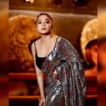 Tina Datta Instagram - Feel the change and be one!! . . 📸: @sk_.click 👗: @poojabagariaofficial x @tlmconsultancy 🧣: @nidhikurda 💄: @upasana.chh__ 💇‍♀️: @irshad__hair 📍: @bombayadda . . #TinaKaStyle #StrongerAndBetter #TinaTriumphs #WarriorPrincess #TeamTina #TribeTina #TinaInBB #TinaDatta #biggboss #biggboss16 #bb #bb16 #salmankhan #fashion #merrychristmas #christmastime #style #stylish #lookbook #stylefile @voot @vootselect @colorstv @endemolshineind