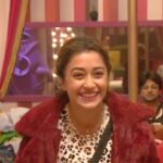 Tina Datta Instagram - And she’s here to conquer!! 💪❤️ . . 🧥: @pankhclothing 🧣: @hemlataa9 @stylebyhemlataa 🤝: @saloni142_ 👨‍👩‍👧‍👦:@stylingbynehal . . #StrongerAndBetter #TinaTriumphs #WarriorPrincess #TeamTina #TribeTina #TinaInBB #TinaDatta #biggboss #biggboss16 #bb #bb16 #salmankhan @voot @vootselect @colorstv @endemolshineind