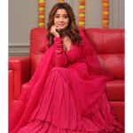 Tina Datta Instagram - Happy Dhanteras to all!! Love to y’all from Tinzi and her Team… Khush rahe, Tinzi ko pyaar karte rahe!! 😊 . . 👗: @lavanyathelabel . . #TinaKaStyle #TeamTina #TribeTina #TinaInBB #TinaDatta #biggboss #biggboss16 #bb #bb16 #salmankhan #fashion #style #lookbook #stylefile #stylish @voot @vootselect @colorstv @endemolshineind