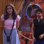 Tina Datta Instagram - Bigg Boss bol bhi dete... Humari Tinzi kitni pyaari lag rahi hai, hain na? . . 👗: @selvagestory.co @shivanii.co 💎: @shimmerbysheenaofficial 🧣: @hemlataa9 @stylebyhemlataa 🤝: @saloni142_ 👨‍👩‍👧‍👦: @mahek_tanna19 @twinkle_jodha @stylingbynehal . . #ConversationsWithBiggBoss #TeamTina #TribeTina #TinaInBB #TinaDatta #biggboss #biggboss16 #bb #bb16 #salmankhan @voot @vootselect @colorstv @endemolshineind