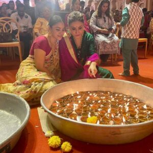 Urvashi Dholakia Instagram - God is Great
God is kind 
God gave me you ❤️✨❤️ 
@sumonachakravarti @taranaraja @shanela08 
:
:
#beautiful #moments #durgapuja #2022 #friendship #goals #love #bliss #happiness #❤️