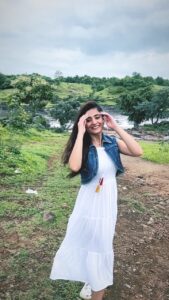 Vaishali Takkar Instagram - Nature ♥️ 

#naturelovers #nature #waterfall #madhyapradesh #india #reels #reelsinstagram