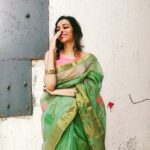 Vaishnavi Dhanraj Instagram - kaajal si raat sa.. kaanch pe daag sa.. tu mujh mein kahin tham gaya hai .. kaayam se saanch sa.. charkhe ki ghook sa.. charpahi par dhoop sa .. tu mujhmein kahin tham gaya hai .. chaphe pe chakor sa.. aankhon mein laaj sa .. ainak ki aankh sa .. tu mujhmein kahin tham gaya hai .. atki hui jaanch sa .. sohabat mein jannat sa.. shaamon ki raunak sa.. tu mujhmein kahin tham gaya hai shab- e -miraj sa.. #frommydiary #merikalam✍️ #poetry #poetryislove #kaavya #filtered