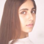 Veebha Anand Instagram - Revealing my current hair care ritual that has been life-changing for my tresses. It’s the @Biolage Deep Treatment Packs for smooth and frizz-free hair! . Indulged my hair with the Smoothproof Deep Treatment Pack by @Biolage after shampooing my hair for extra nourishment. It containts camelia & castor oil for strengthening and conditioning, leaving my hair smooth and frizz free hair in just 3 minutes...! . It’s super easy to apply. Post shampoo, apply the pack in 3 simple steps - Section, Twist and Infuse. Use it once a week and see the difference! . So go get your hands on the Biolage Deep Treatment packs today as each Deep Treatment Pack contains highest concentration of caring ingredients which will transform hair to look & feel healthier 😍 #Ad #DeepTreatmentPack #NatureInspiredProfessionalCare #BiolagePartner #AllSeasonFrizzControl #Biolage #BiolageIndia #MatrixOptiCare #MatrixIndia @biolage