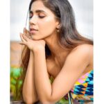 Veebha Anand Instagram - Lesson that you have to learn it to see yourself with your own eye and to love yourself with your own heart.🧚🏻‍♀️🧚🏻‍♀️ 📸 @faizahmedphotography Earrings @timelessjewelsby_s