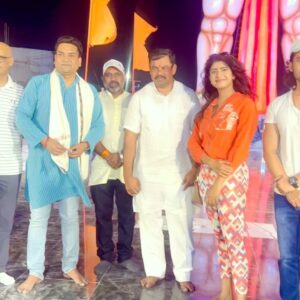 Vindhya Tiwari Instagram - Jai Shree Ram ❤️🙏🏻 Promotions at Hyderabad !! With our @nostrum_ent team @kapilmishra_ind tigerrajasinghofficial @prateekshukla1111