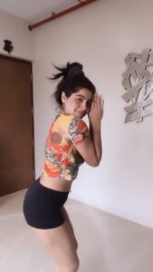 Yukti Kapoor Instagram - #adóndevanchallenge 
 🥳🌸
#adóndevan