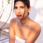 Aahana Kumra Instagram - Perhaps time’s definition of coal is the diamond 💍 🌞🌸💫🌙 Photography @yashjangidphotography Styling @abhimanyusinghtomarr Hair & Make up: @omsenmakeup Location : @dyore_experiences . . . . #photoshoot #jaipur #rajasthan #photography #aahanakumra #monday #mondayblues #motivationmonday #mondaymood Jaipur - The pink city