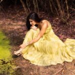 Aahana Kumra Instagram - A day by the green pond Summer breeze and floral dreams 🍃🌞🌿🦚 Photography @yashjangidphotography Styling @abhimanyusinghtomarr Hair & Make up: @omsenmakeup Outfit : @gazalmishraofficial . . . . #photoshoot #jaipur #rajasthan #photography #aahanakumra #tuesday #tuesdaymotivation Jaipur - The pink city