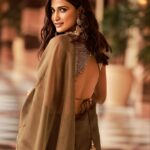 Aahana Kumra Instagram - O-Live it!! 🪲💚🌿🌳🍃 Saree by my loveliest @eeshakunalcouture 🪲💚 Make up : @meerabhandarimakeovers Hair by : @amuthevar Photos : @amitkhannaphotography 🫶🍃💕 . . . . #sareelover #sareenotsorry #sareelove #saree #aahanakumra #tuesday #tuesdaymotivation #photoshoot #photo #portraitphotography #portrait India