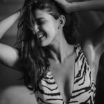 Aahana Kumra Instagram – 🖤🦓🖤🦓
#saturdaymusings 
📸 by : @harpreetbachher 
.
.
.
.
#blackandwhitephotography #portrait #portrait #blackandwhite #aahanakumra #saturday #saturdaze #saturdate #weekend India