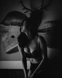 Aahana Kumra Instagram - Cigarettes after sex 🖤
#portraits
.
.
.
.
#tuesday #aahanakumra #photography #photooftheday