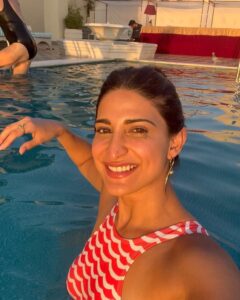 Aahana Kumra Instagram - Sunsets and pools 🌸🌞🫶🏜️🐫🥂🦚👙🌊🏝️🐚
.
.
.
📍 @narendra.bhawan.bikaner 
.
.
#thursday #thurdaythrowback #throwbackthursday #thursdaymotivation #getaway #swimsuit #sunset #pool #poolside #nofilter #sunlover #sunshinegirl #aahanakumra #rajasthan #bikaner
