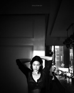 Aahana Kumra Instagram - Aahana

For the BTS video of this shoot or my other unseen work, visit https://www.patreon.com/stormsen
#theesotericrealist #fashionphotography #portraiture #fineartphotography #stormworkshop