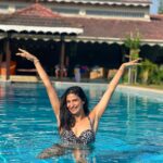 Aahana Kumra Instagram - I hereby declare myself as a pool baby!! 👙🏊‍♀️💁‍♀️ What a weekend!! 💯☀️ And now ready to take over the world! 2023 here I come! 💕🦄👙💁‍♀️🌞🌅🌈💯 #mondayblues 💙 #happynewyear #happynewyear2023 . . . . #newyear #poolbaby #poolvibes #peace #quiet #bliss #aahanakumra #monday #mondaymotivation #mondaymood #mondaymantra #getaway #weekendgetaway Some Where Peaceful