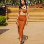Aahana Kumra Instagram - In the end it’s not the years in your life but the life in your years that matter! 🤎🤎🤎 Styling : @juhi.ali Make up : @glambysalman Hair : @abidansanri Managed by : @suchijaggi @itsbhavyapatel_ . . . . #indialockdown #promotions #throwback #waybackwednesday #brown #aahanakumra #pressconference Mumbai, Maharashtra