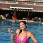 Aahana Kumra Instagram - Best new year Eve!!!! 👙🦄🍹🌞💕 Also hoping for more badass unicorns 🦄🦄🦄🦄🦄🦄🦄🦄 #byebye2022 #happynewyear . . . . #newyear #newyeareve #bestsunset #sunset #sundetlovers #aahanakumra India