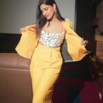 Aahana Kumra Instagram - Hello hello… looking good in yellow 💛🌻🌼🐝☀️ Styling by : @juhi.ali Make up and hair : @omni_thakkar Photos by : @rohitmalekar1 #thursdaythoughts . . . . #thursday #throwback #throwbackmemories #throwbackthursday #aahanakumra #yellow #yellowpantsuit Mumbai - मुंबई